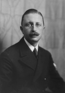 Mr. Templeton Crocker, portrait photograph, 1918 Jan. 21. Creator: Arnold Genthe.