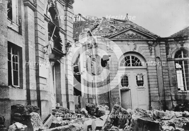 Verdun, entrance to Archbishop's Palace, 1916. Creator: Bain News Service.