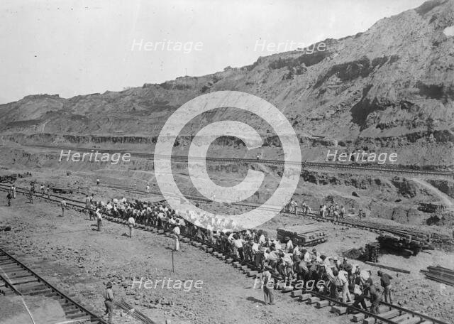 Culebra Cut, Culebra - Gang of 150 Men Shifting Track By Hand, January 1912. Creator: Harris & Ewing.