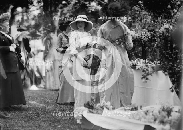 Friendship Charity Fete - Mrs. Raymond Rodgers, 1913. Creator: Harris & Ewing.
