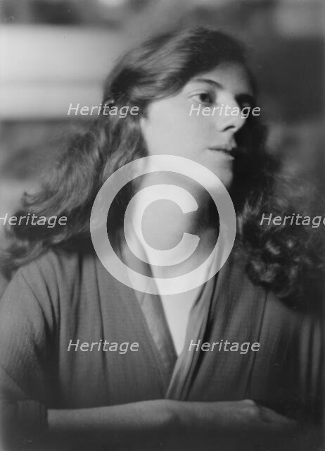 De Picon, Leah, Miss, portrait photograph, 1917 or 1918. Creator: Arnold Genthe.