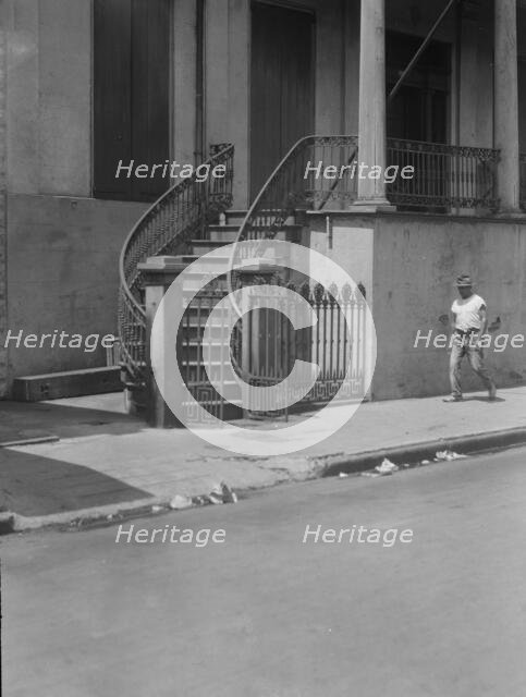 General Beauregard's house, 1113 Chartres Street, New Orleans, between 1920 and 1926. Creator: Arnold Genthe.