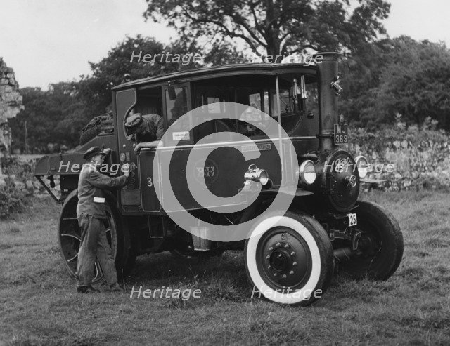 Foden D type steam truck 1932 Artist: Unknown.