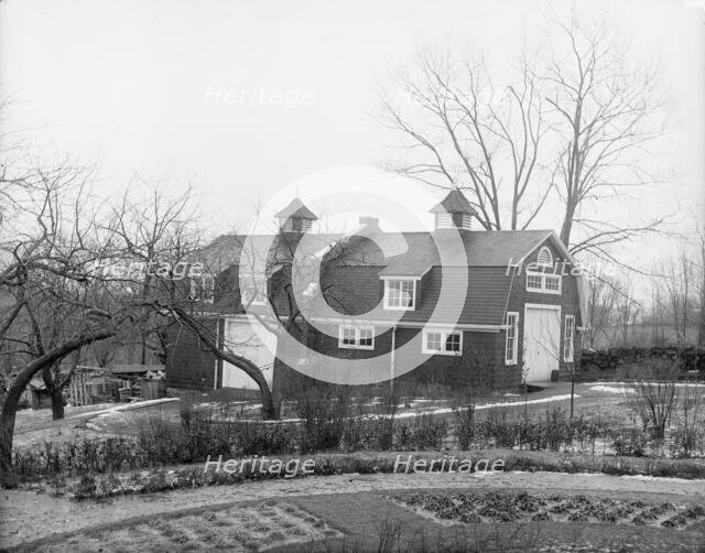 Carriage house and grounds at club, New York City, between 1900 and 1910. Creator: Unknown.