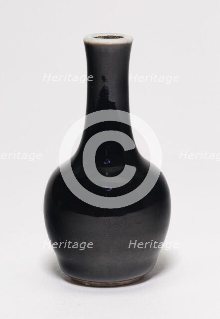 Miniature Bottle-Shaped Vase, Qing dynasty (1644-1911) or later. Creator: Unknown.