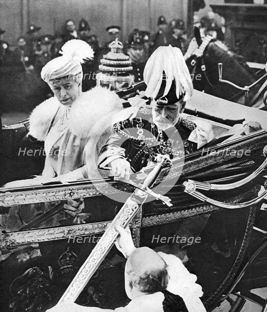 King George V touches the City's Sword, at Temple Bar, London, 1930s. Artist: Unknown
