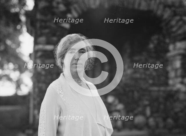 Unidentified woman, possibly Miss Viola Page, portrait photograph, 1916? Creator: Arnold Genthe.