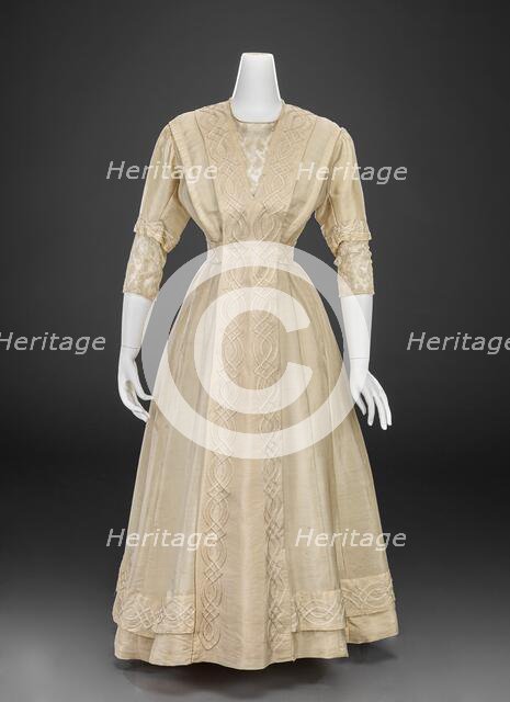 Dress, 1910-1915. Creator: Unknown.