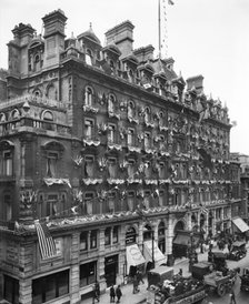Peace decorations on the First Avenue Hotel, High Holborn, London, January 1919. Artist: Adolph Augustus Boucher.