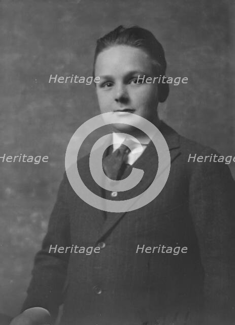 Work, Master, portrait photograph, 1916 or 1917. Creator: Arnold Genthe.