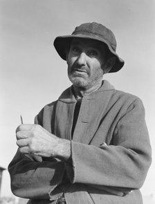 Cotton pickers from Webber Falls, Oklahoma in Firebaugh, California , 1938. Creator: Dorothea Lange.