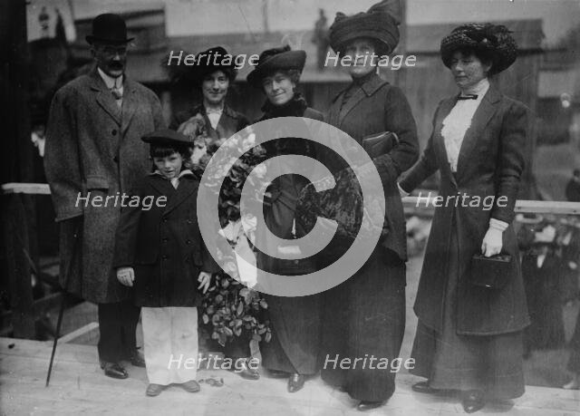 M.M. Van Buren & Archbold Van Buren, Mrs. Van Buren, Mrs. C.J. Post, Mrs. J.H. Flagg, 1913. Creator: Bain News Service.