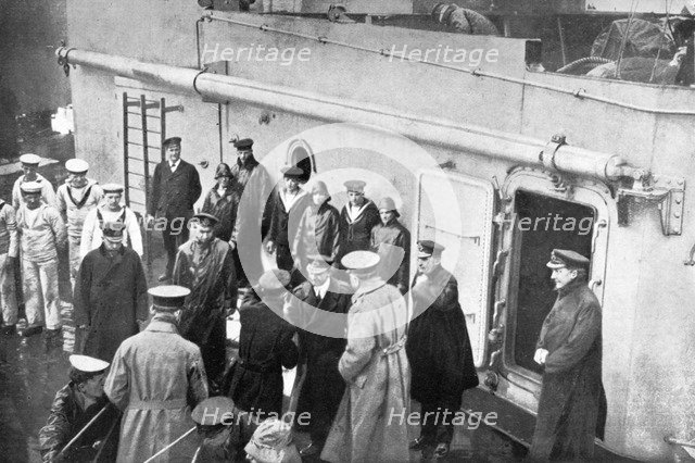 Admiral Jellicoe's farewell to Lord Kitchener, First World War, 1914-1916, (c1920). Artist: Unknown