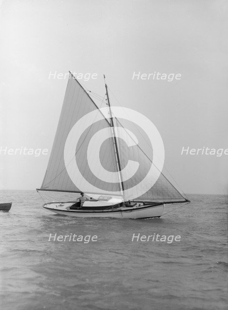 The gaff rigged yacht 'Nautilus', 1912. Creator: Kirk & Sons of Cowes.
