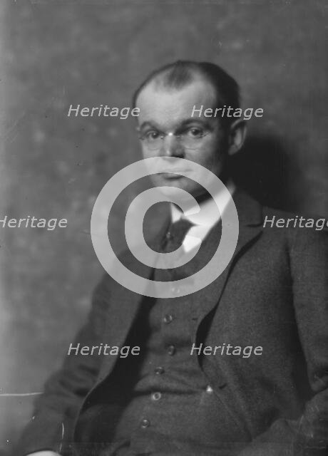 Mr. Clarence B. Kelland, portrait photograph, 1917 Dec. 13. Creator: Arnold Genthe.