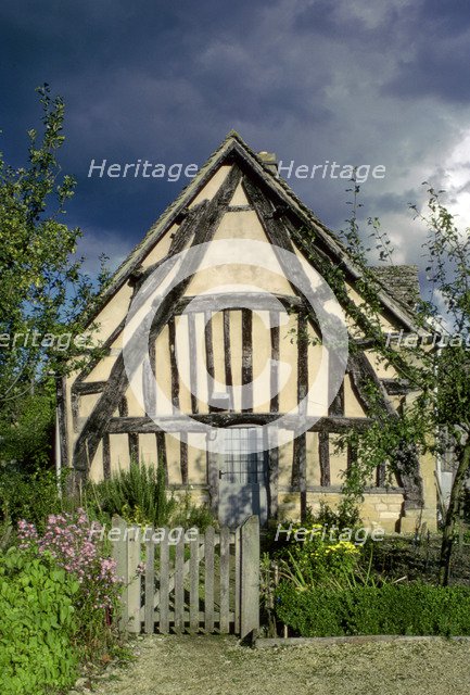 Medieval cruck framed cottage, Didbrook, Gloucestershire. Artist: Tony Evans