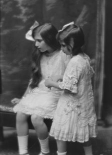 Stieffel children, portrait photograph, 1912 Oct. 30. Creator: Arnold Genthe.