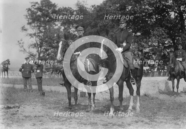 Maj. F. W. Sladen & Lt. H.D. Higley, 1926. Creator: Bain News Service.