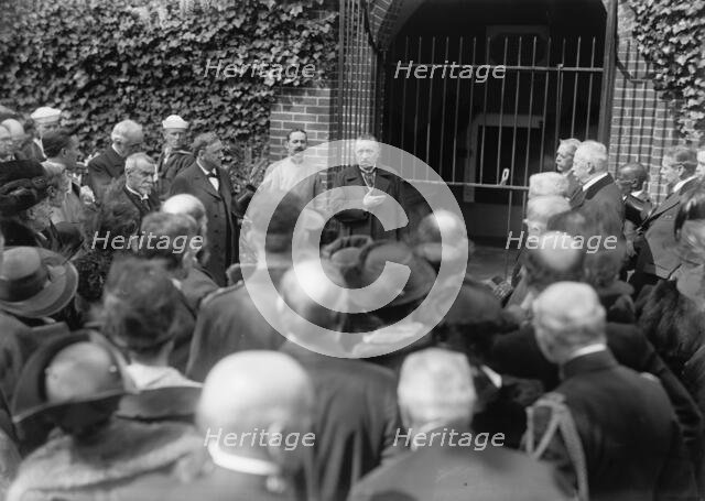 Col. Harrison Dodge, Supt. of Mount Vernon...Tomb of Washington, 1917. Creator: Harris & Ewing.