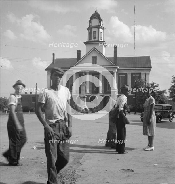 Courthouse, Pittsboro, North Carolina, 1939. Creator: Dorothea Lange.