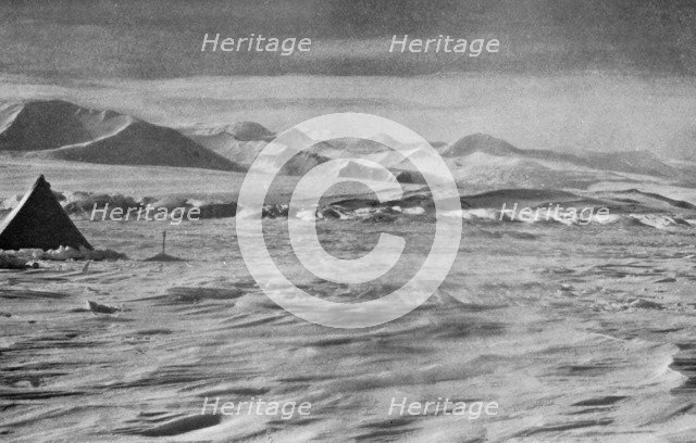 'Pressure on the Beardmore Below the Cloudmaker Mountain', c1911, (1913). Artist: Charles S Wright.