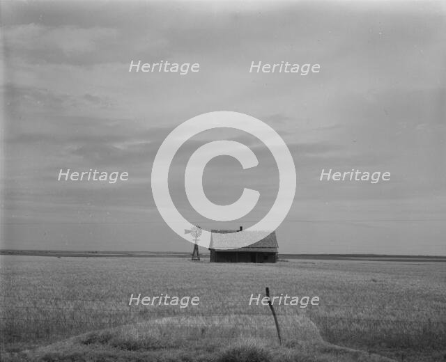 Abandoned house of small farmer, Southwest Oklahoma, 1937. Creator: Dorothea Lange.