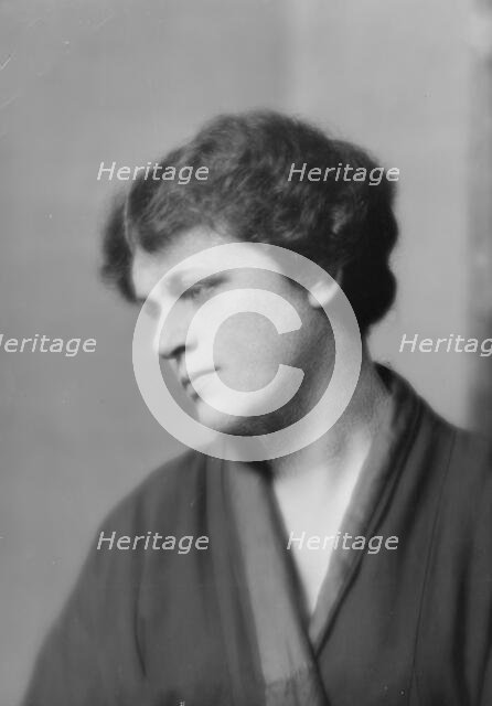 McCormack, R.R., Mrs., portrait photograph, 1915. Creator: Arnold Genthe.