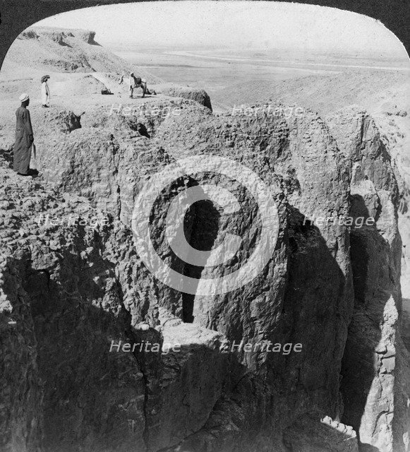 'Looking down the Nile from the western cilffs of Thebes, Egypt', 1905.Artist: Underwood & Underwood