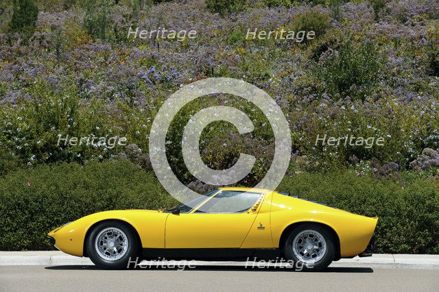 Lamborghini Miura p400s 1970 . Artist: Simon Clay.