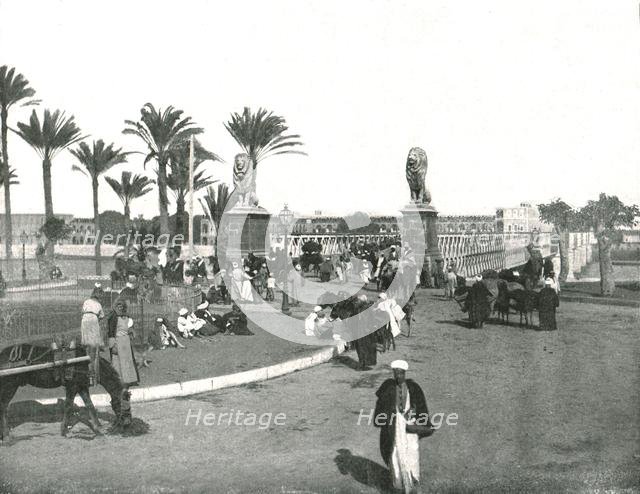 The Kasr-el-nil Bridge, Cairo, Egypt, 1895.  Creator: W & S Ltd.