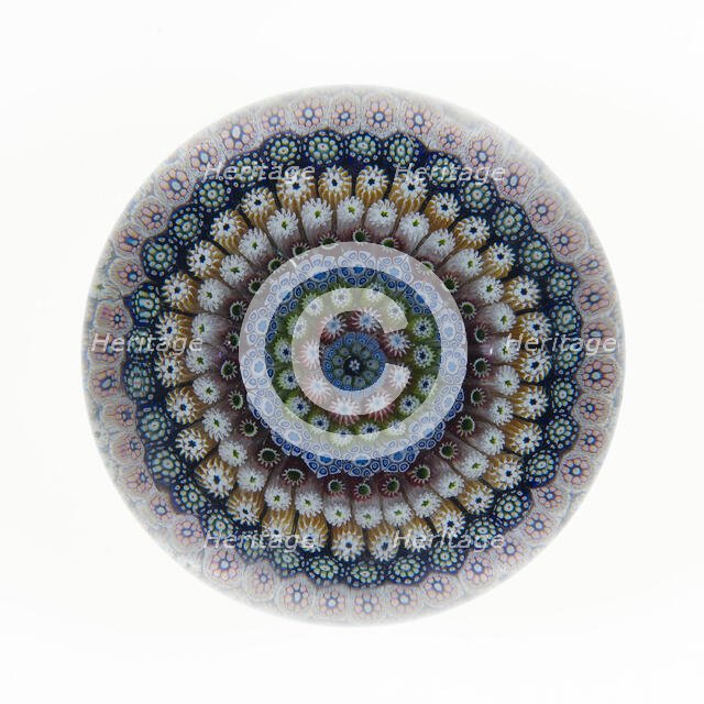 Paperweight, Münzthal, 19th century. Creator: Saint-Louis Glassworks.