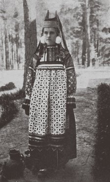 Ryazan Province woman's festive dress, 1900s-1910s.