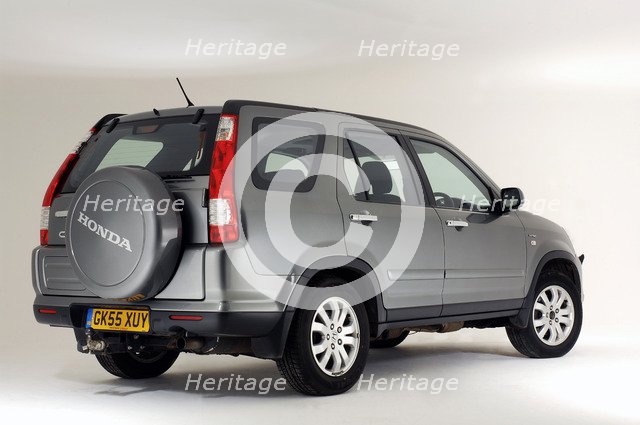 2005 Honda CRV Artist: Unknown.