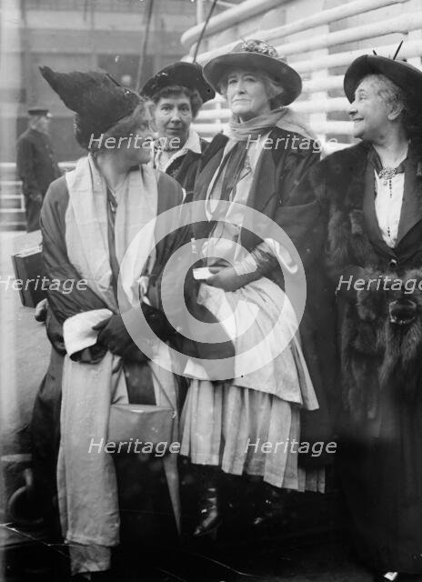 Mrs. B. Forbes Robertson, 1915. Creator: Bain News Service.