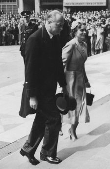 The Duke and Duchess of Gloucester arrive at St Paul's Cathedral, London, 19th May 1953. Artist: Unknown