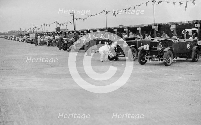 JCC Double Twelve Race, Brooklands, Surrey, 1929. Artist: Bill Brunell.