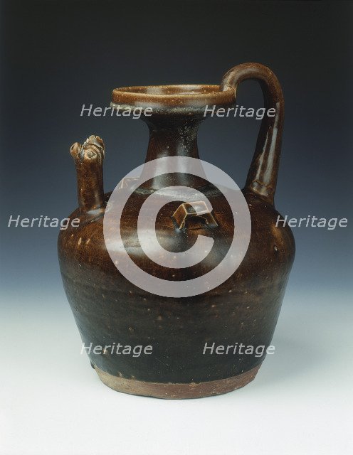 Blackish brown chicken-headed ewer with squared lugs, Eastern Jin dynasty, China, 4th century. Artist: Unknown