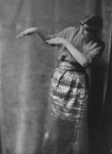 Breese, Frances, Miss, portrait photograph, 1914 Apr. 20. Creator: Arnold Genthe.