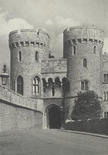 Windsor Castle. From the album: Photograph album - England, 1920s. Creator: Harry Moult.