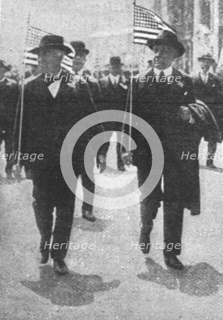 'La Preparation Militaire; Edison (a gauche) portant un fanion aux couleurs nationales: a..., 1916. Creator: Unknown.