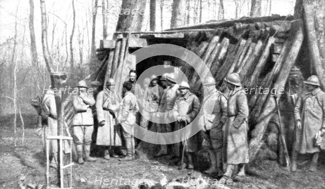 'Dans la Bataille; Le poste du commandant du bataillon qui contre-attaqua, le 30 mars..., 1918. Creator: Unknown.