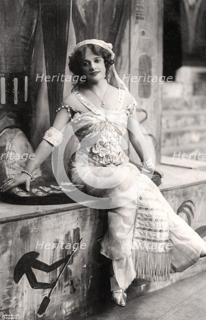 Madge Vincent, singer and actress, 1900s.Artist: Dover Street Studios