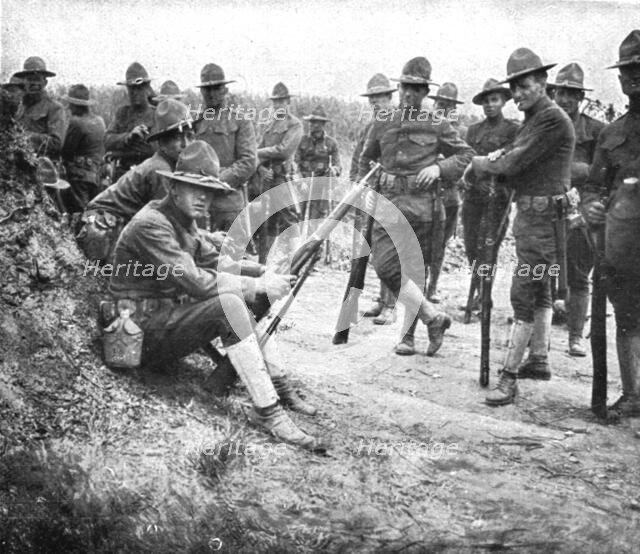 'L'Installation en France de L'Avant-Garde Americaine; Une halte sur la route du camp', 1917. Creator: Unknown.