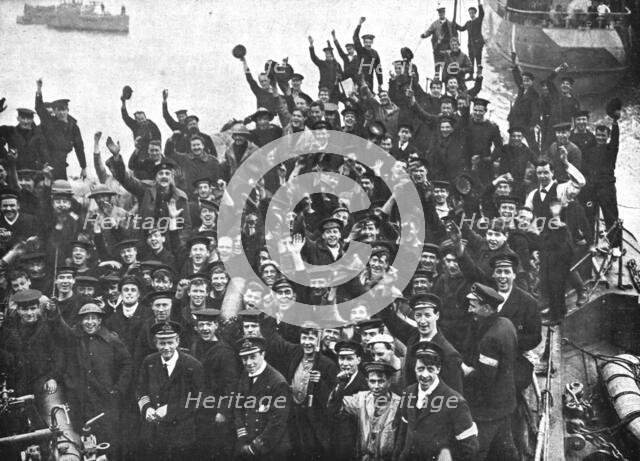 'L'attaque navale de Zeebrugge et Ostende; Apres Zeebrugge, le retour triomphal du..., 1918. Creator: Unknown.