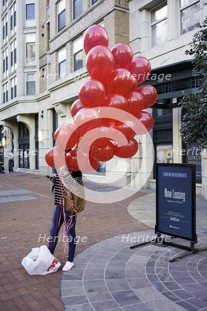 2400 M Street, NW, Washington, D.C.. Creator: Chris Suspect.