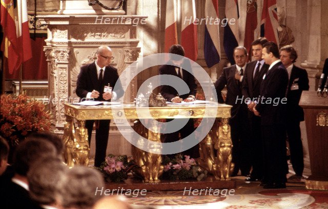 Act of signing the admission agreement of Spain's membership of the European Economic Community, …