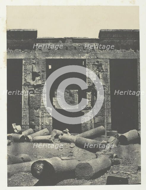 Médinet-Habou, Partie Orientale du Péristyle du Palais de Ramsès-Méiamoun; Thèbes, 1849/51. Creator: Maxime du Camp.