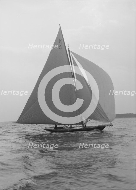 The 7 Metre class 'Endrick', 1912. Creator: Kirk & Sons of Cowes.