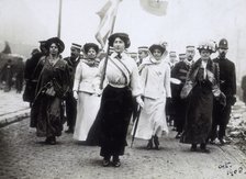 Daisy Dugdale leading a procession, London, 1908. Artist: Unknown