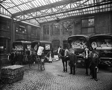 Mattress delivery vans, Heal & Son Ltd, 195-199 Tottenham Court Road, Camden, London, 1897. Artist: Bedford Lemere and Company.